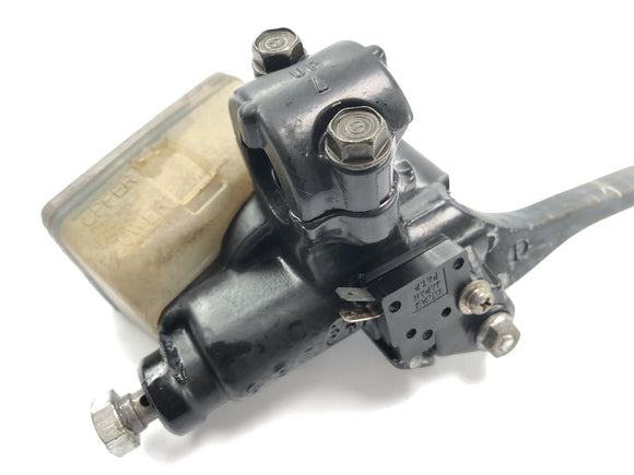 Honda GL 500 Silversching PC02 [1982] - Тормочный цилиндр Основной тормозный цилиндр на рычаге переднего тормоза