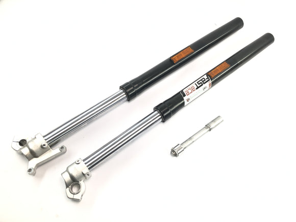 SWM SM 125 R [2018] - Telescopic fork with axle