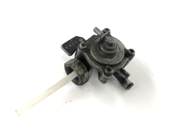 Honda CBX 650 E RC13 [1983] - Benzínový kop palivový klepnutí na benzínový ventil ventilu ventilu