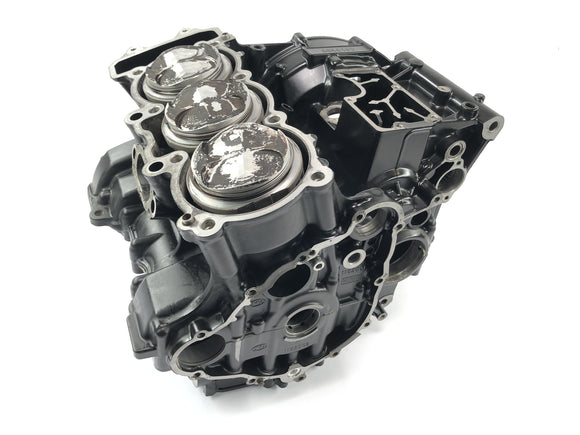 Triumph Street Triple R 675 D67LD [2010] - Жилье с беговыми розетками и поршнями