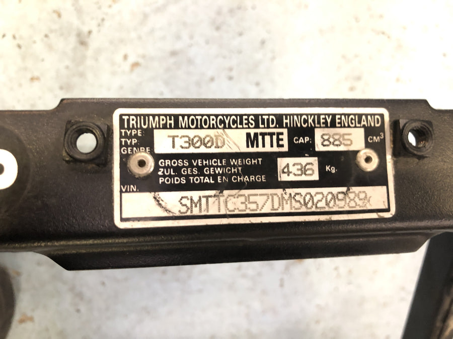Triumph Daytona 900 T300D [1996] - Rahmen Hauptrahmen mit Fahzeugbrief