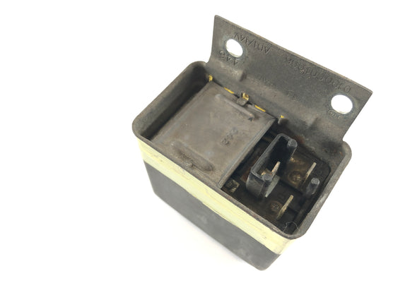 Moto Guzzi 850-T3 [1980] - Laderegler Lichtmaschinenregler