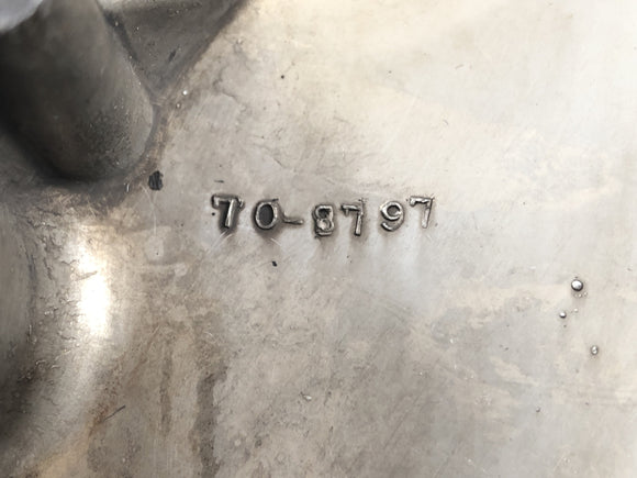 Triumph Bonneville T140V [1976] - Tapa del motor a la derecha