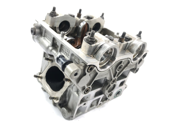 Ducati 999 H4 [2003] - hlava válce vpředu