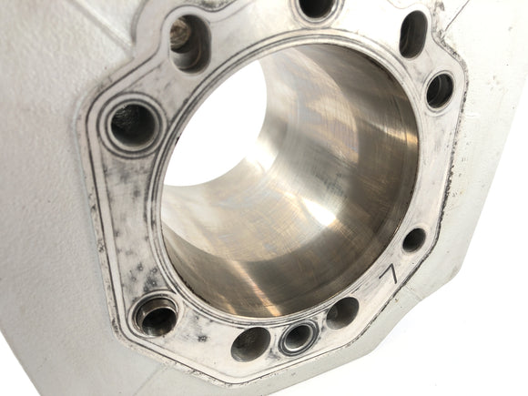 Moto Guzzi 1200 Sport [2007] - Cylinder med kolvar till vänster