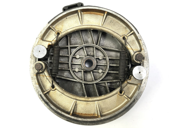 Moto Guzzi V7 Special [1971] - тормозный барабан на переднем дуплексном наборе Sport - держатель Defective