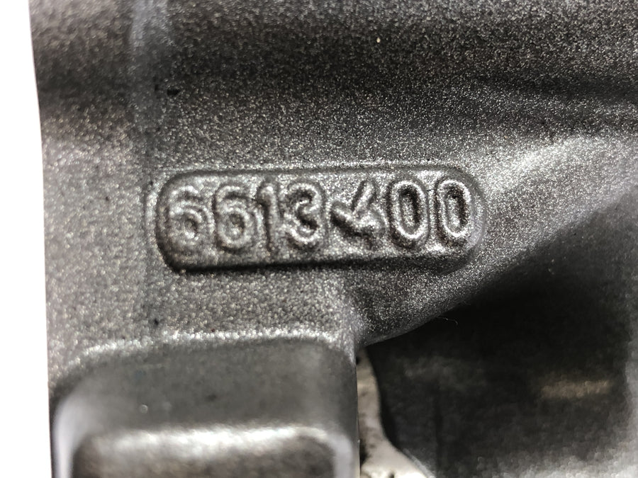 Aprilia RST 1000 FUTURA [2002] - Hlava válce vpředu