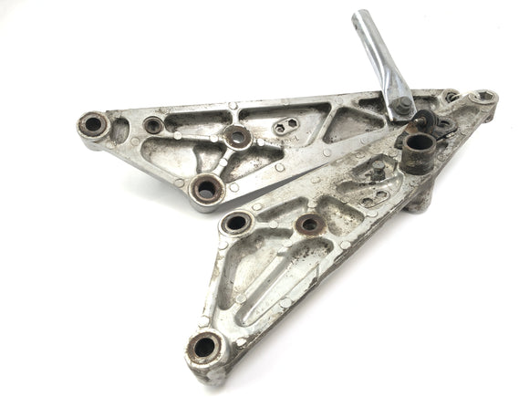 Honda CB 650 RC03 [1981] - Transportador de apoio para os pés à esquerda e direita