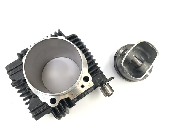 Ducati ST2 944 [1999] - Cylinder med kolv