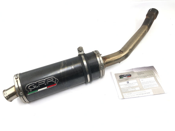 Yamaha YZF R1 RN09 [2003] - Silenciador definido por escape G.P.R.