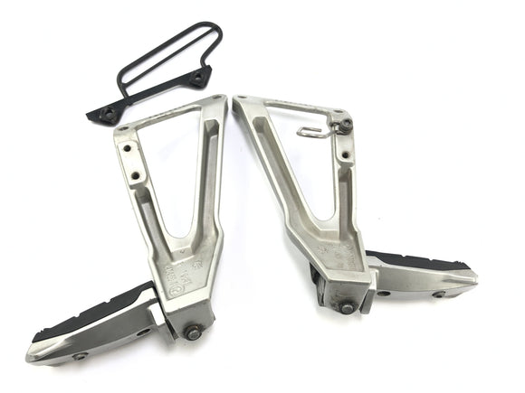 BMW R 1100 S R11 [2005]  - 左右にホルダーを備えた小児のフットレスト