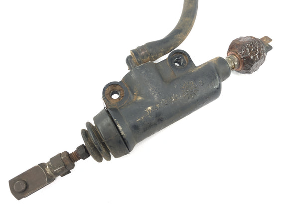 Husqvarna TE 610 8AE [1994] - pompa hamulca na tylnym głównym cylindrze hamulcowym