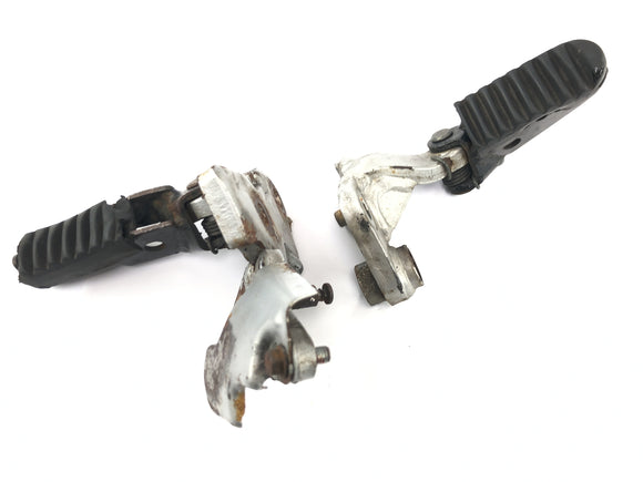 Honda XRV 750 Africa Twin RD04 [1990] - Fahrerfußrastenanlage links und rechts