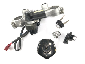 Honda XRV 750 Africa Twin RD04 [1990] - Gabelbrücke oben mit Zündschloss Tankdeckel - 0