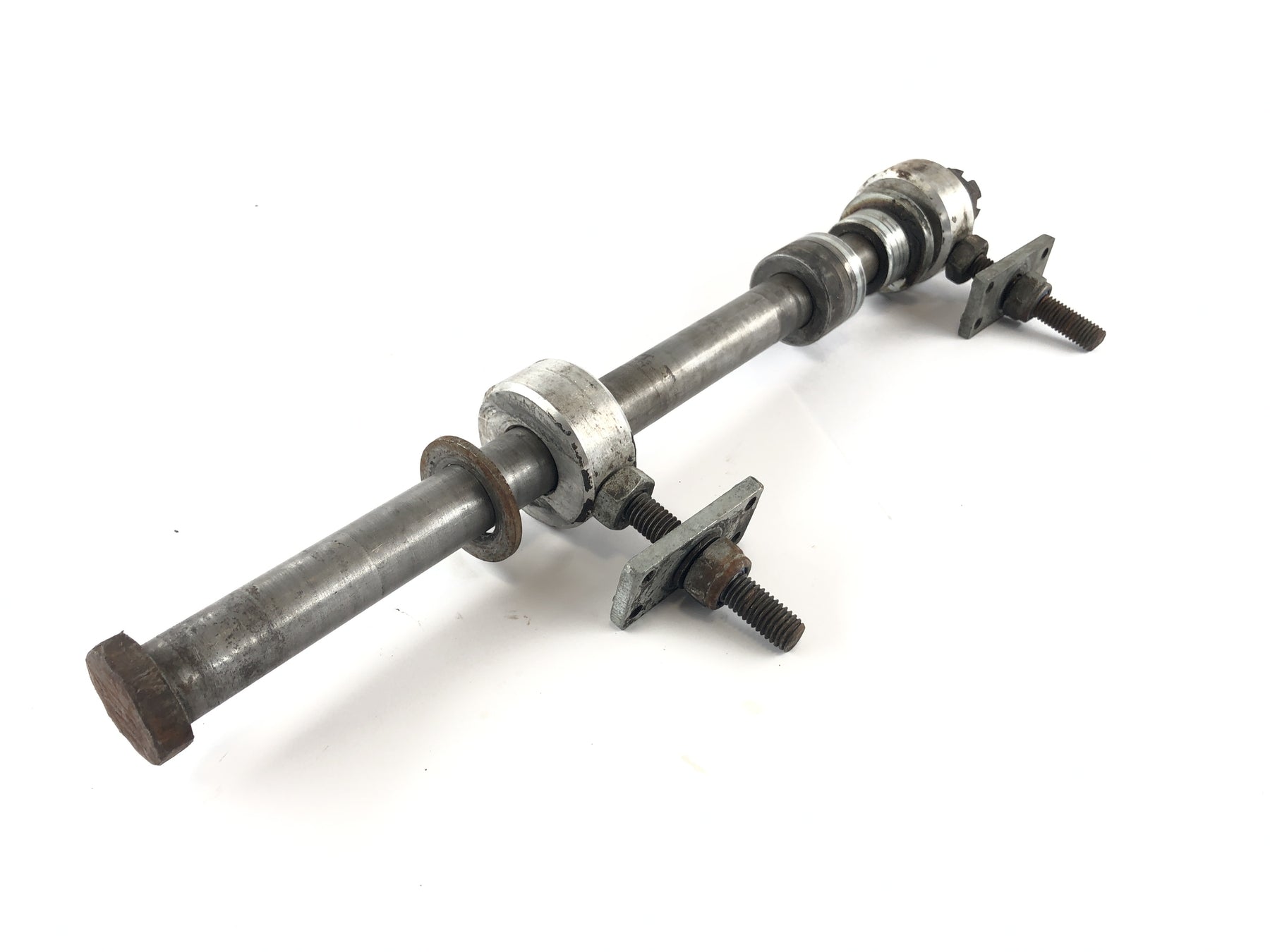 Honda CB 900 F SC01 [1981] - Rear axle with chain tensioner