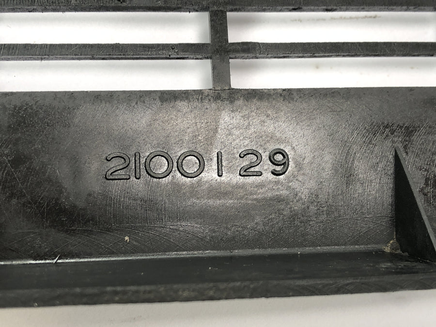 Triumph Daytona 900 T300 [1996] - Kühlergitter Schutzabdeckung Kunststoff vorne