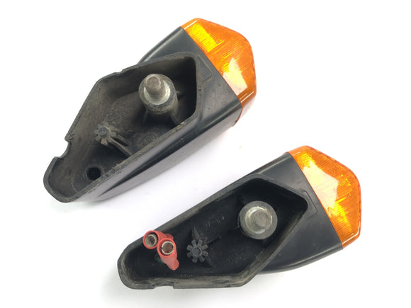 Honda NSR 125 JC22 [1998] - Lampada leggero di luce del segnale di svolta chiavi in mano sul retro e a destra