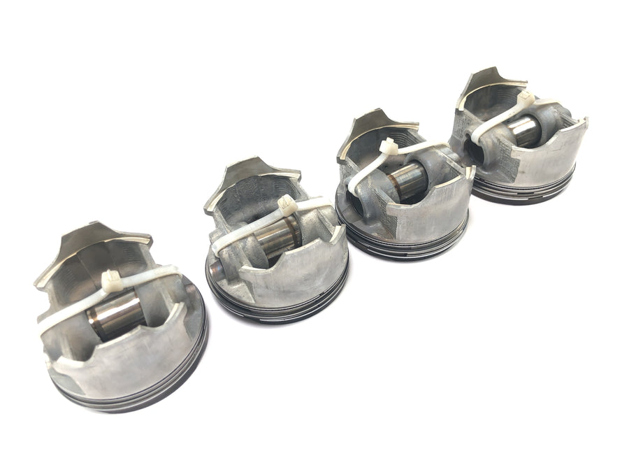 Honda CBR 900 RR Fireblade SC33 [2000] - Cárter bloque motor con pistones