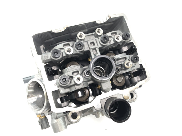 KTM 1050 Adventure [2017] - hlava válce na přední straně