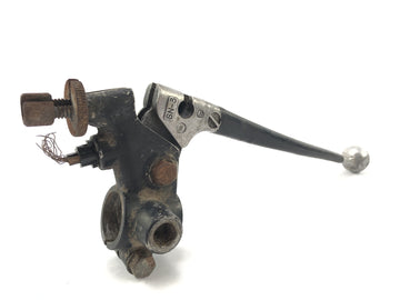 ヤマハXT 500 1U6 [1981]  - 右のブレーキレバーにハンドルバーフィッティング