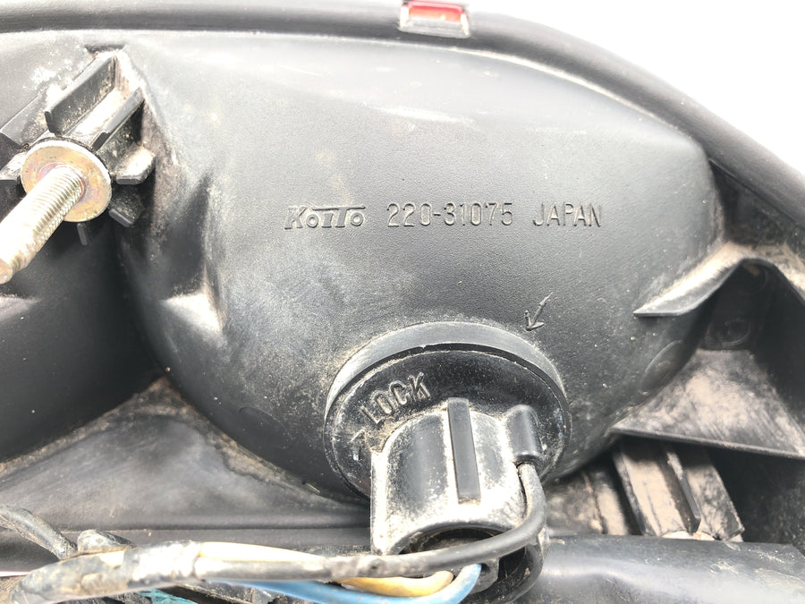 Yamaha GTS 1000 4FV [1997] - Fanale posteriore con frecce