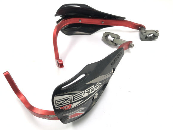 SWM SM 125 R [2018]  - 手动保护器残障工程师保护器Zeta带有磨损迹象