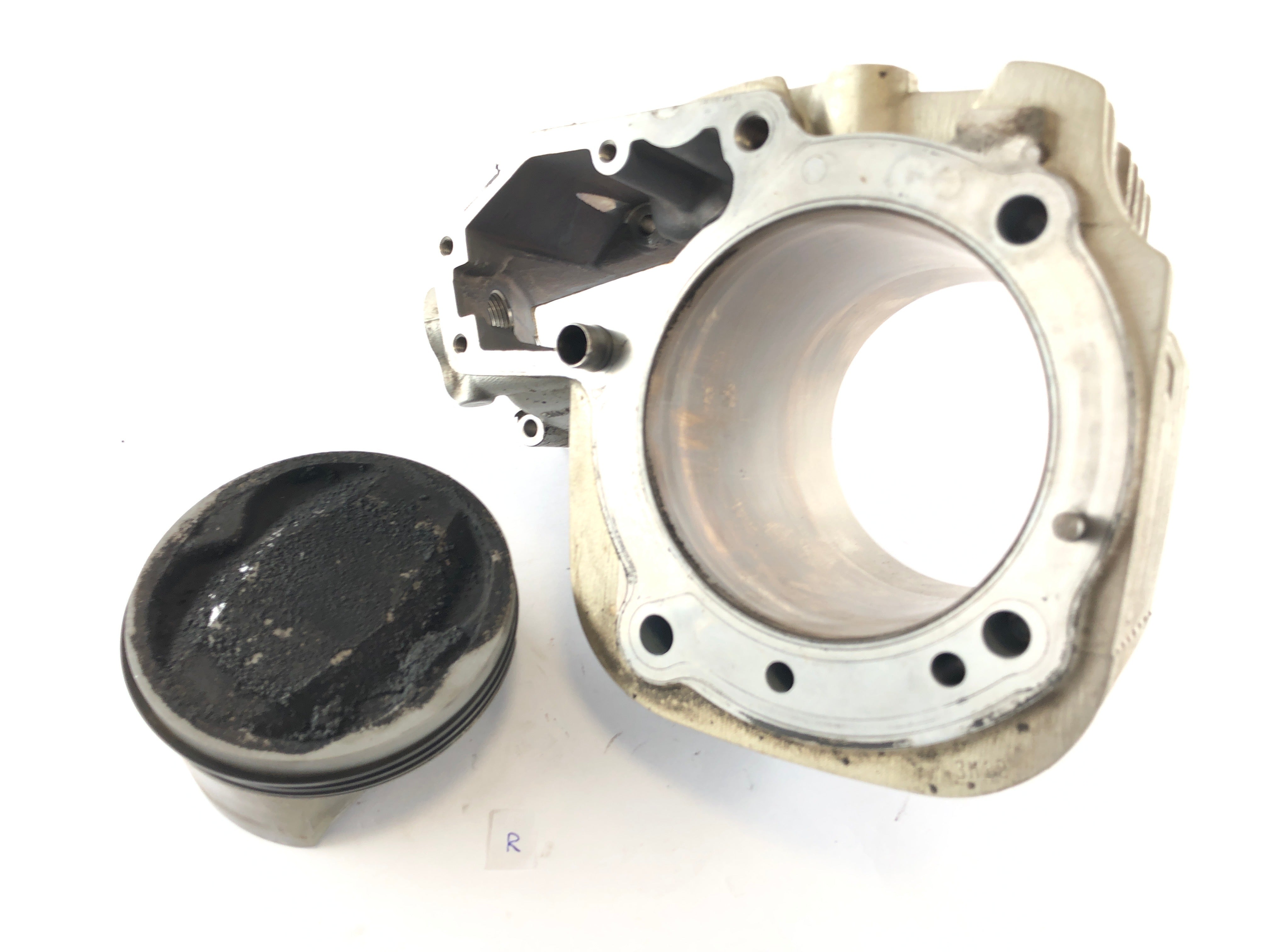 BMW R 1150 R R21 [2002] - Cylinder with piston right