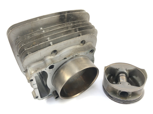 Honda NX 650 RD02 [1989] - Cylinder med kolvar