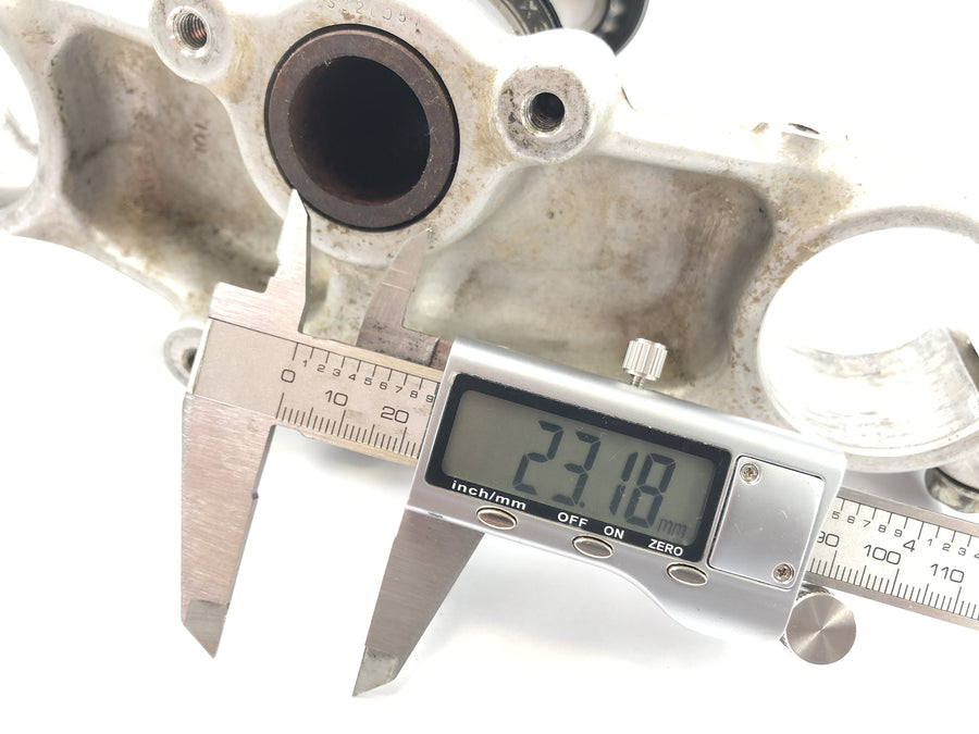 Suzuki DR 350 SK42B [1991] - Gabelbrücke unten