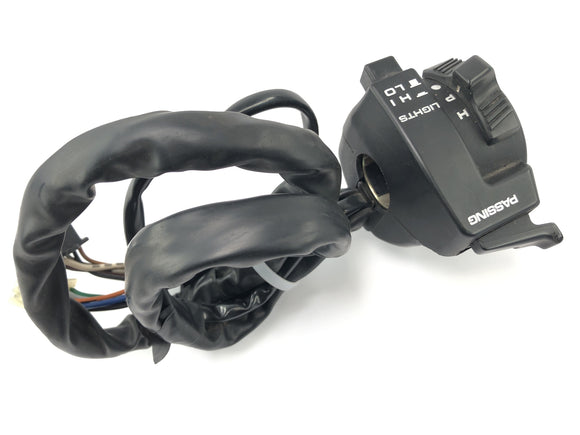 Honda CBR 900 RR SC28 [1994] - Переключатель руля на левой руле.