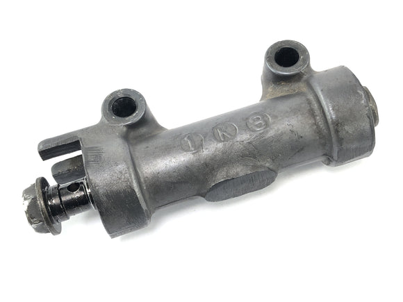 Kawasaki ZR7 ZR750F [1999] - Linea del freno del distributore nella parte anteriore