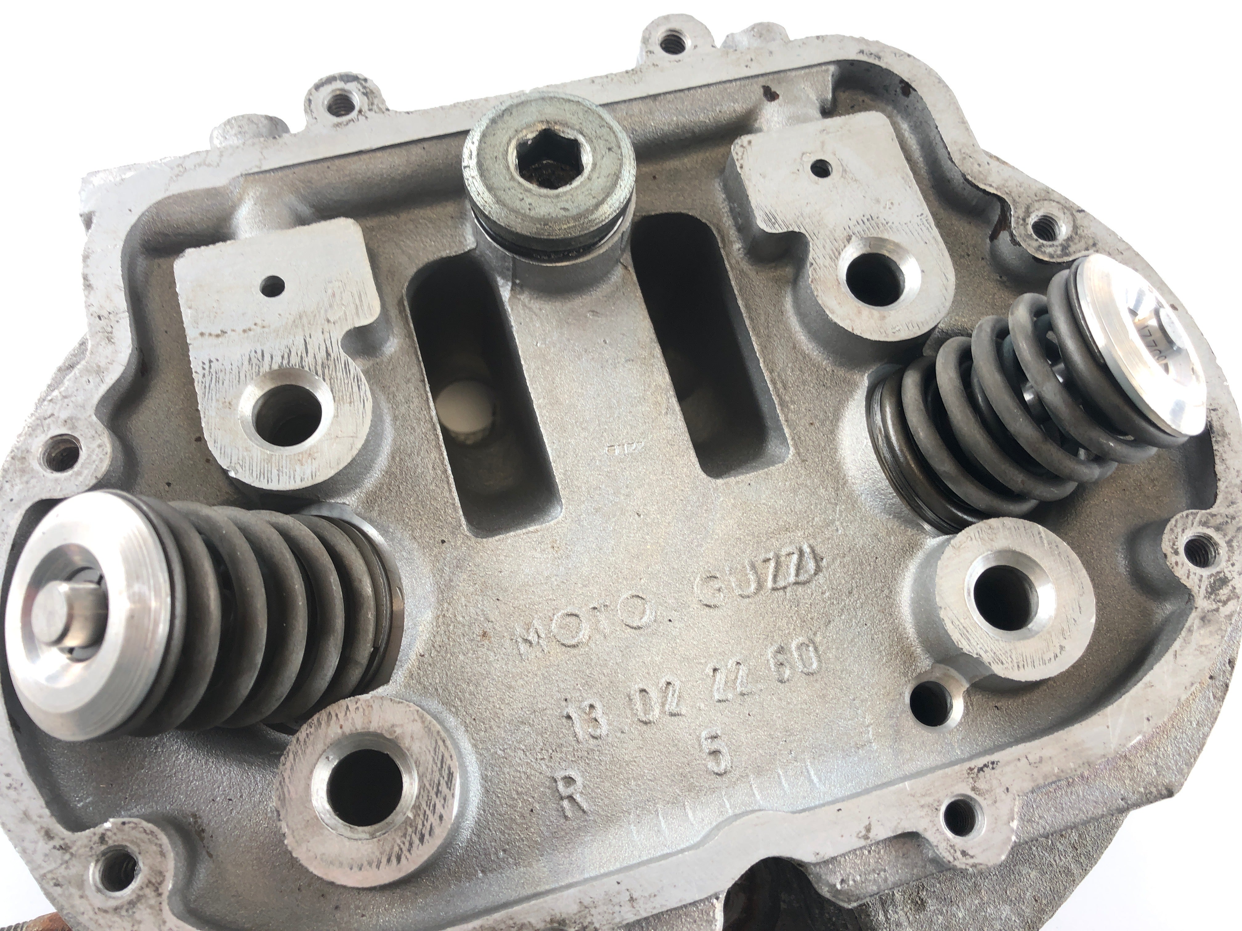 Moto Guzzi 850-T3 [1980] - Cylinder head cylinder horizontal left