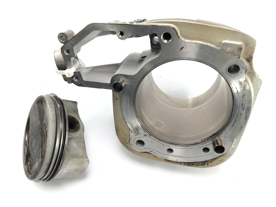 BMW R 1150 R R21 [2003] - Cilindro con pistones a la derecha