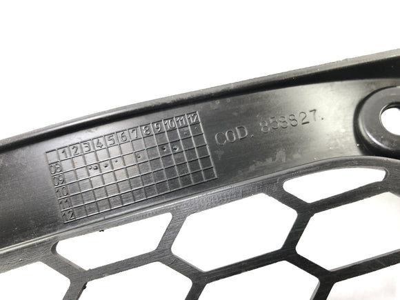 Aprilia RSV4 1000 [2010] - Обшивка облицовки нефтяного холодильника спереди