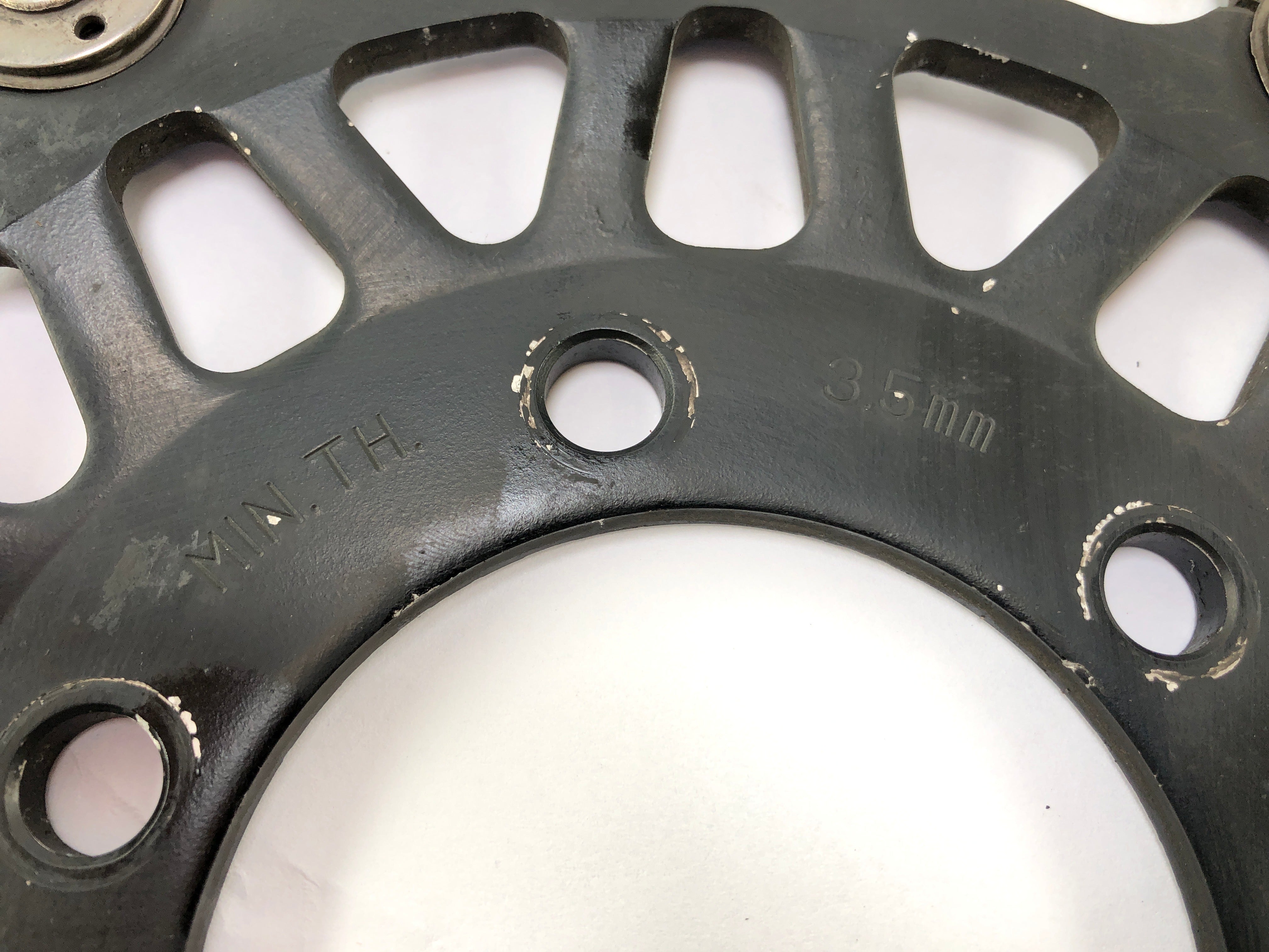 Triumph Daytona 955i T595 [1999] - brake disc front left 320 x 3.9mm