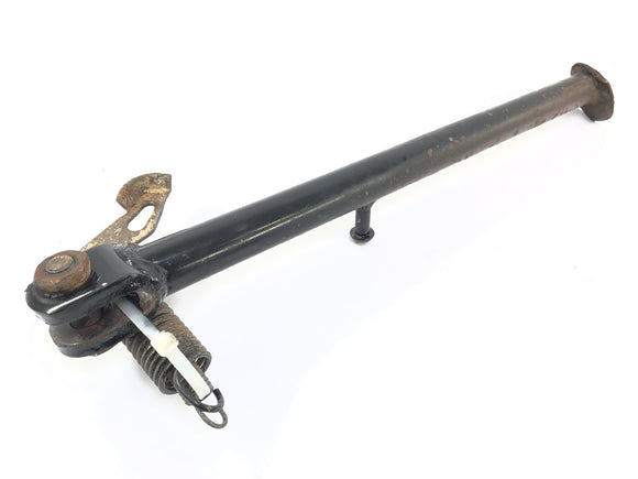 YAMAHA DT 125 DE06 [2005] - Standzijkant met de lente