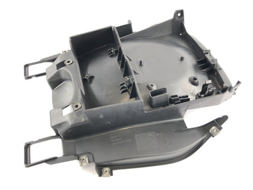 BMW K 1300 S K12S [2010]  - 后壁板后砖覆盖与Stowach