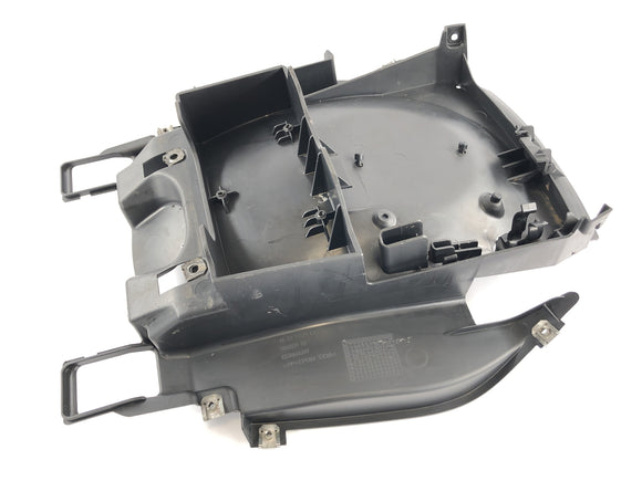 BMW K 1300 S K12S [2010]  - 后壁板后砖覆盖与Stowach