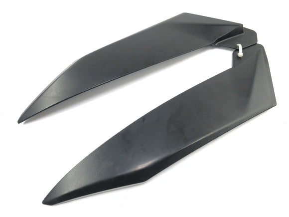 YAMAHA YZF R1 RN09 [2003] - Interiörbeklädnad som täcker förklädnadsdel