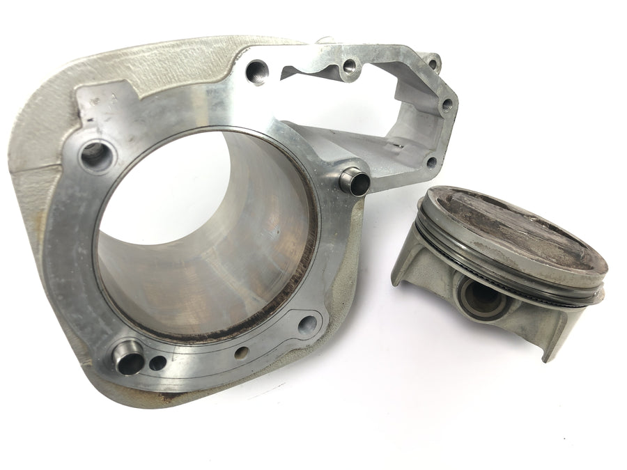 BMW R 1100 S R2S [2000] - 气缸，活塞位于左侧