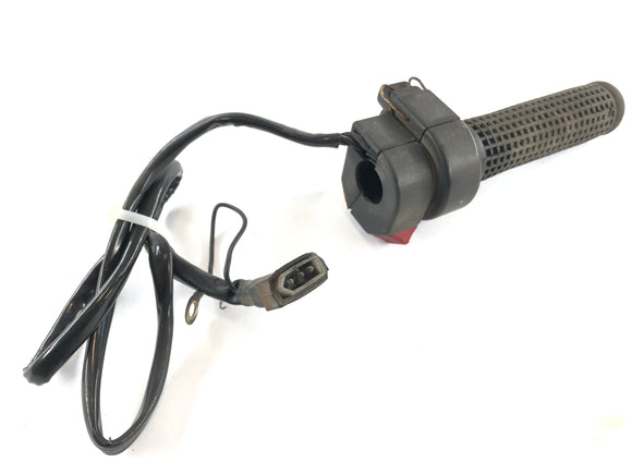 Moto Guzzi 850 -T3 [1980]  - 右側にあるスロットルグリップ付きのハンドルバーフィッティング