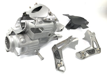 Ducati 999 H4 [2003]  - ヘッドライトホルダークラッディングホルダー