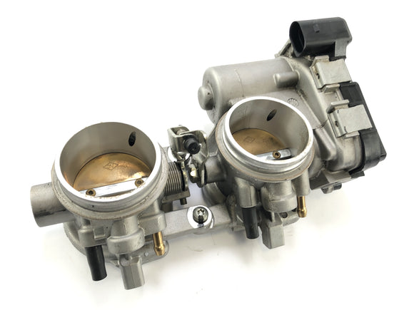 Apryia RSV4 1000 [2010]  - スロットルバルブセットカップル