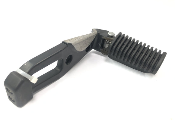 BMW R 1150 GS R21 [2002] - matkustajan jalkatuki oikealla pidikkeellä