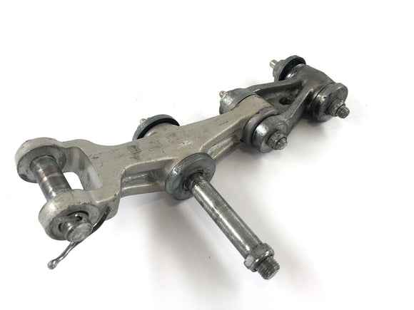 Yamaha XT 600 43F [1985] - Длитель отклонения рычага заднего колеса