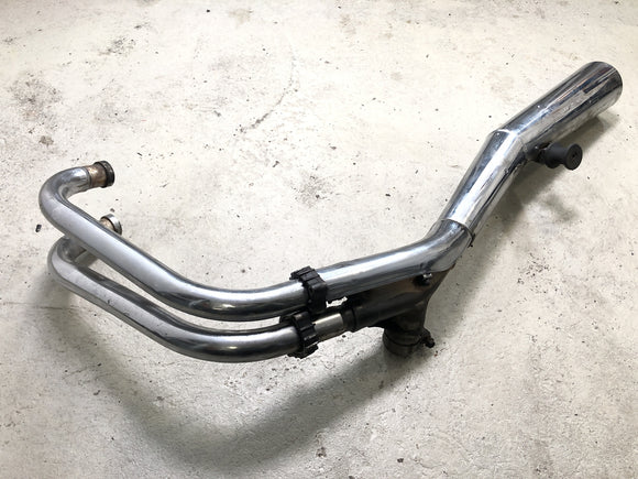 Honda CBX 650 E RC13 [1983]  - 左側の排気マフラー