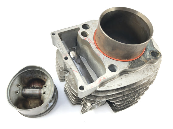 Yamaha XV 750 5G5 [1982] - цилиндр с поршнями сзади