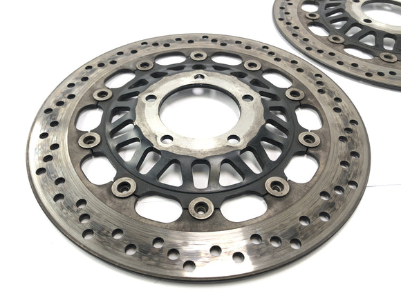 Triumph Daytona 955i T595N [2003] - Тормозный диск спереди справа и слева 3,9 мм