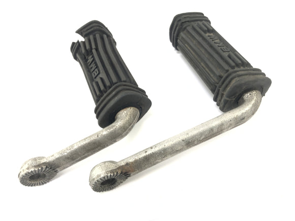 BMW R 60/5 [1973]  - 左右のドライバーのフットレスト