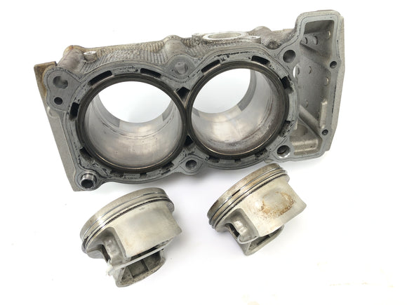 Yamaha TRX 800 4UN [1996] - Cilindro com Pistons 849ccm com sinais de desgaste